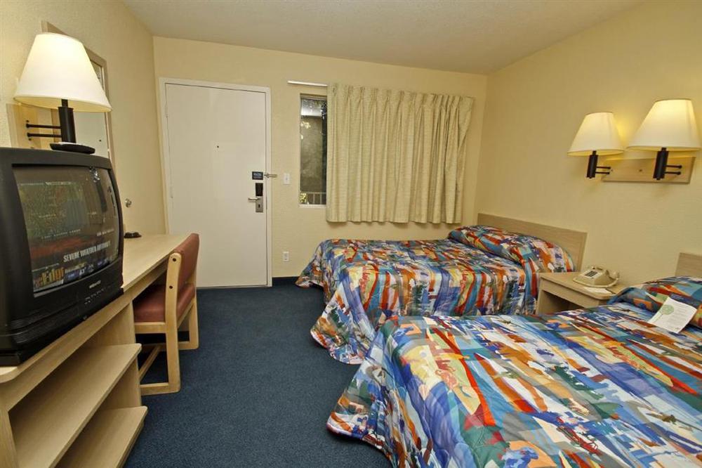 Motel 6-Porterville, Ca الغرفة الصورة